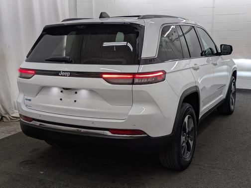2023 Jeep Grand Cherokee 4xe Base