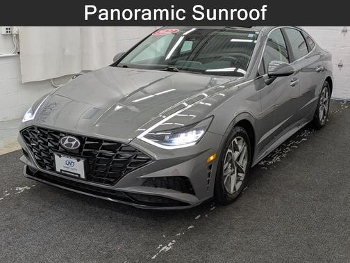 2022 Hyundai SONATA SEL