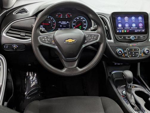 Sterling Gray Metallic 2024 Chevrolet Malibu FWD 1LT