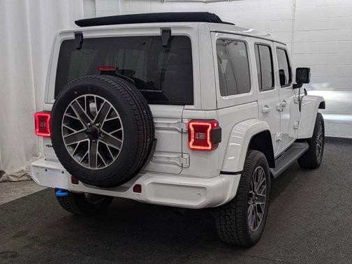 2023 Jeep Wrangler 4xe Sahara High Altitude