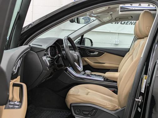2021 Audi Q7 55 Premium