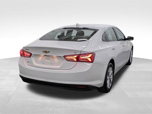 Summit White 2020 Chevrolet Malibu FWD LT