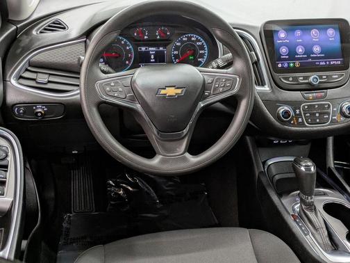 2020 Chevrolet Malibu FWD LT