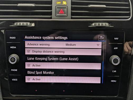 2018 Volkswagen Golf R 2.0T DSG