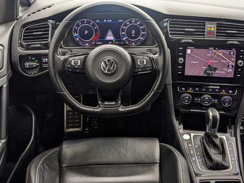 2018 Volkswagen Golf R 2.0T DSG