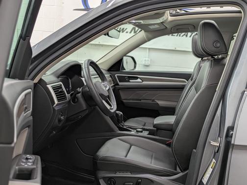 2023 Volkswagen Atlas 3.6L SEL