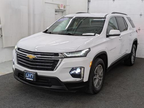 2022 Chevrolet Traverse LT Cloth