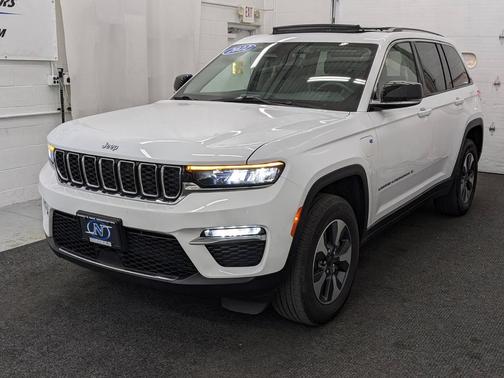 2022 Jeep Grand Cherokee 4xe Base