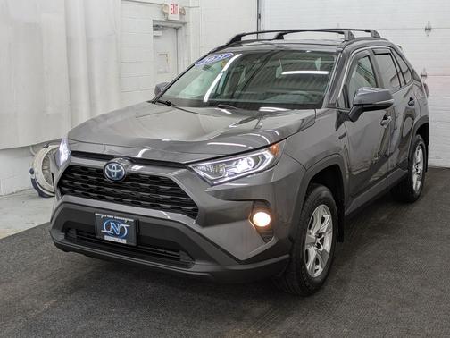 2021 Toyota RAV4 Hybrid XLE