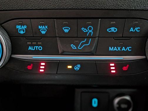 Oxford White 2020 Ford Escape SEL