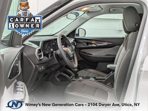 Summit White 2025 Chevrolet Trailblazer LT
