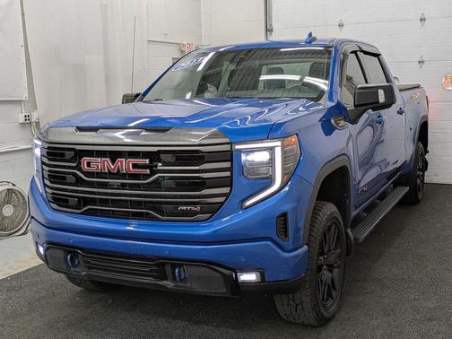 2023 GMC Sierra 1500 AT4