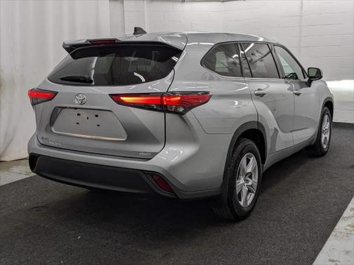 2022 Toyota Highlander L