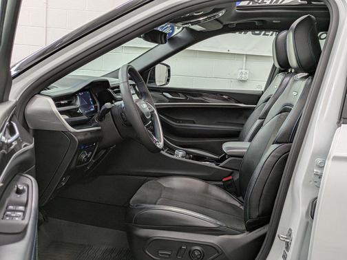 Bright White Clearcoat 2023 Jeep Grand Cherokee 4xe Trailhawk