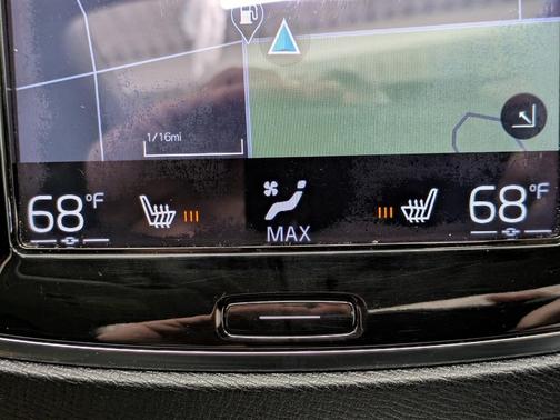 2016 Volvo XC90 T5 Momentum