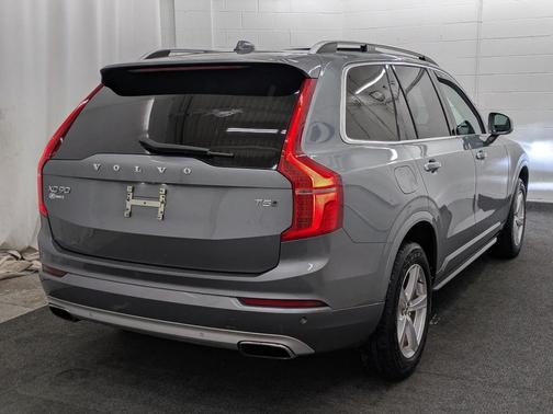 2016 Volvo XC90 T5 Momentum