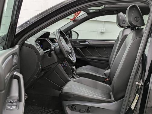 2022 Volkswagen Tiguan 2.0T SE R-Line Black 4MOTION