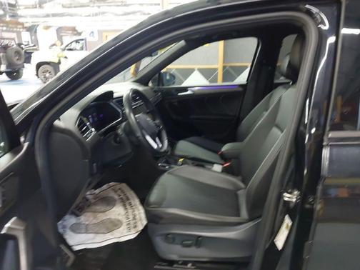 2022 Volkswagen Tiguan 2.0T SE R-Line Black 4MOTION