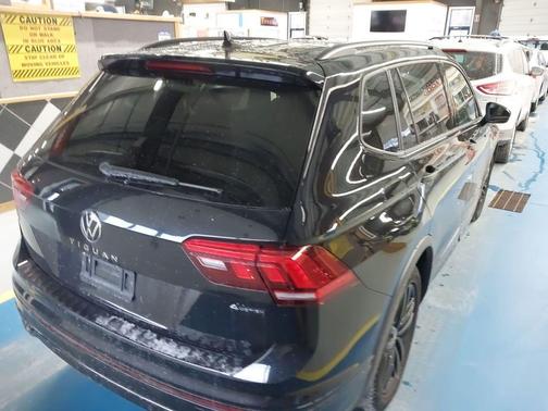 2022 Volkswagen Tiguan 2.0T SE R-Line Black 4MOTION