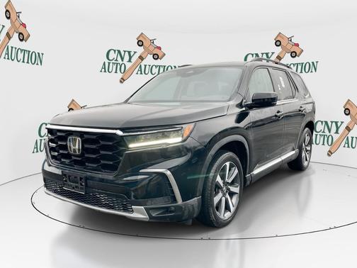 2024 Honda Pilot Touring 8-Passenger