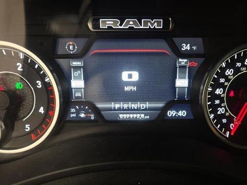 2024 RAM 2500 Laramie Crew Cab 4x4 6'4' Box