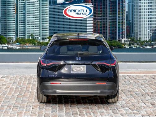 2023 Honda HR-V LX