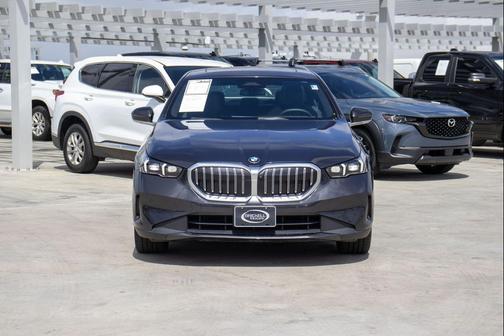 Dark Graphite 2024 BMW 530 530i