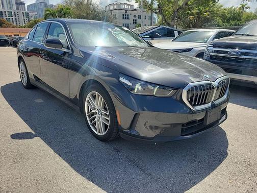 Dark Graphite 2024 BMW 530 530i