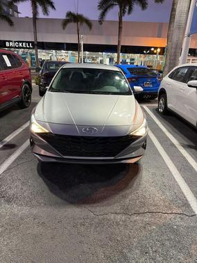 2022 Hyundai ELANTRA SEL