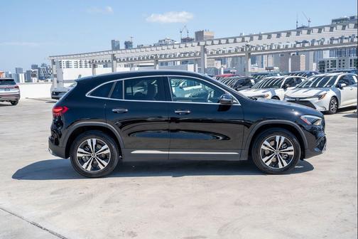 2025 Mercedes-Benz GLA 250 4MATIC