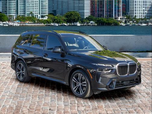 2024 BMW X7 xDrive40i
