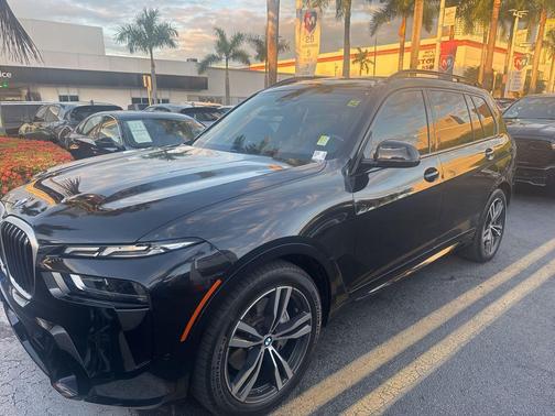 2024 BMW X7 xDrive40i