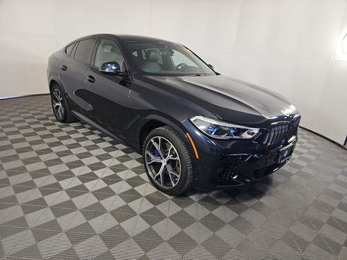 2023 BMW X6 M50i