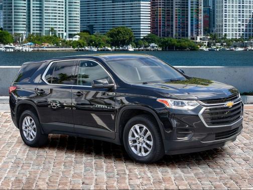 2021 Chevrolet Traverse LS