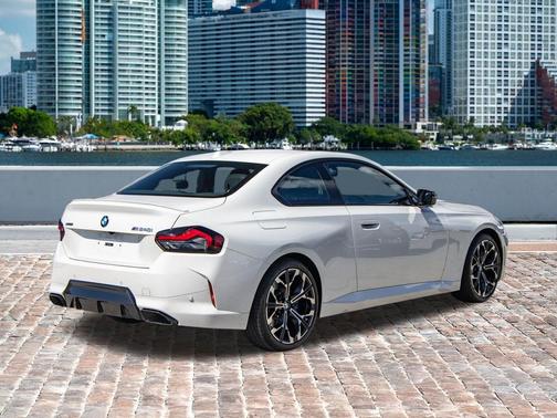 2025 BMW M240 i xDrive