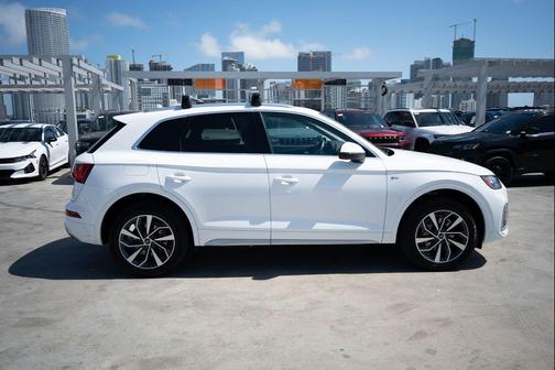 2024 Audi Q5 45 S line Premium Plus