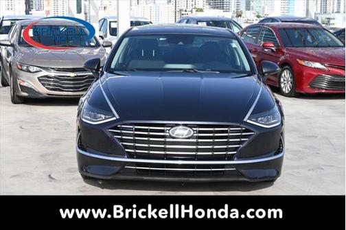 2022 Hyundai SONATA Hybrid Base