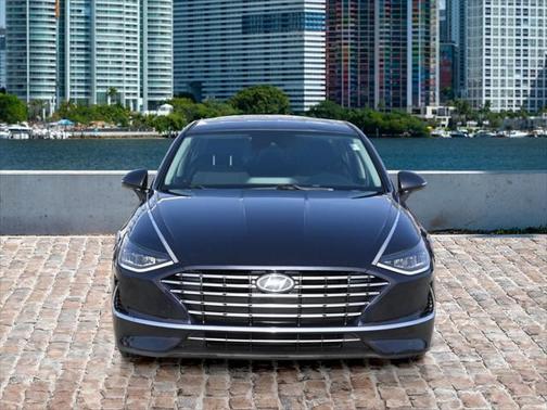 2022 Hyundai SONATA Hybrid Base