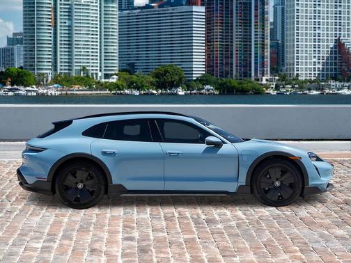 2022 Porsche Taycan 4