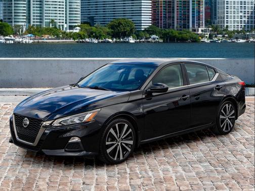 2020 Nissan Altima SR FWD