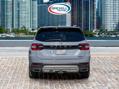 2023 Honda Pilot Touring 8-Passenger