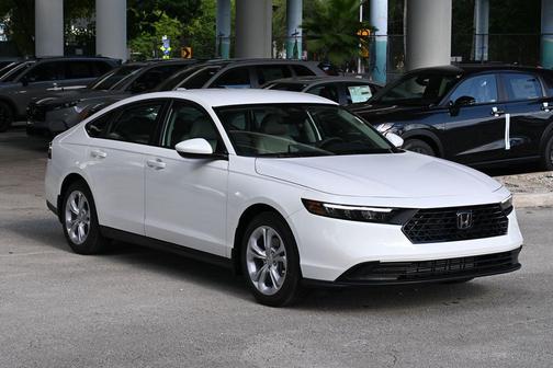 2025 Honda Accord LX 1.5T