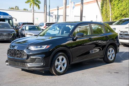 2023 Honda HR-V LX