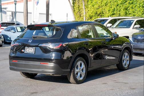 2023 Honda HR-V LX