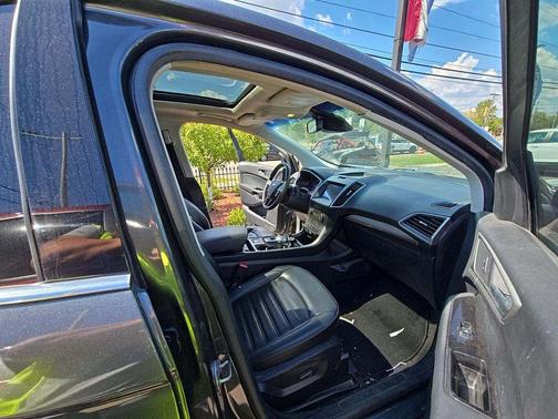 2020 Ford Edge SEL