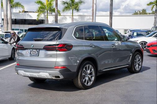 2025 BMW X5 xDrive40i