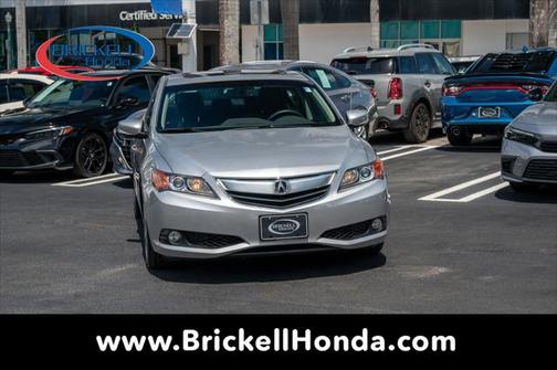 2013 Acura ILX 2.0L w/Premium Package