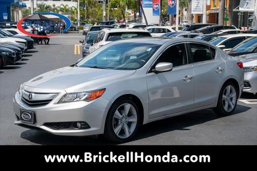 2013 Acura ILX 2.0L w/Premium Package