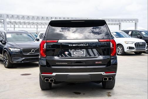 Onyx Black 2025 GMC Yukon Denali