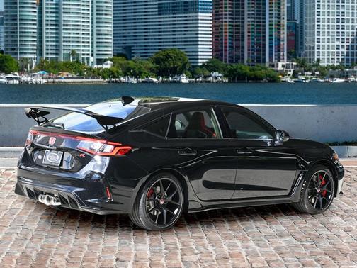 2025 Honda Civic Type R Base